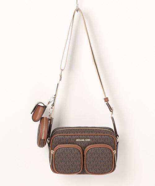 MICHAEL KORS(マイケルコース)の「JET SET ITEM クロスボディ ウィズ テックアタッチ ミディアム - MKシグネチャー(ショルダーバッグ・レディース・ブラウン・FREE)」の11枚目の写真