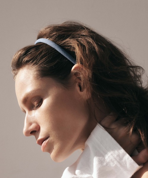 IRIS47（イリスフォーセブン）の「【IRIS 47】canon head band/カノン ヘッドバンド（カチューシャ・レディース・ベージュ/カーキ/ブルー/ブラック・FREE）」の4枚目の写真