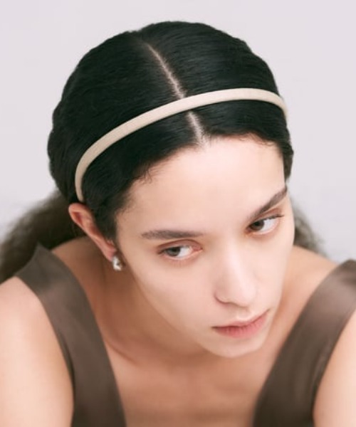 IRIS47（イリスフォーセブン）の「【IRIS 47】canon head band/カノン ヘッドバンド（カチューシャ・レディース・ベージュ/カーキ/ブルー/ブラック・FREE）」の22枚目の写真