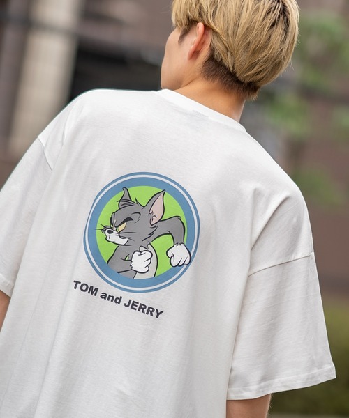 Tom&Jerry(トムアンドジェリー)の「【TOM&JERRY】プリント オーバーサイズ 半袖Tシャツ(Tシャツ/カットソー・メンズ・ライトグレー系/グレー系/グレー系1/ベージュ系1/ネイビー系/ホワイト系1/ホワイト系2/オレンジ系2/ブラック系2/ホワイト系/ブラウン/ホワイト/ブラック/グリーン系1・MEDIUM/LARGE/X-LARGE)」の2枚目の写真