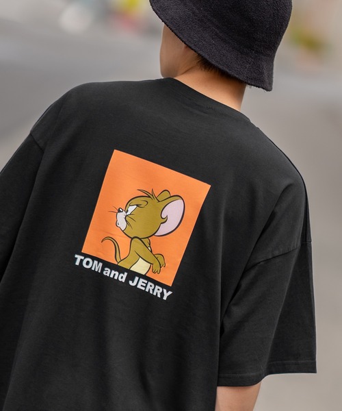 Tom&Jerry(トムアンドジェリー)の「【TOM&JERRY】プリント オーバーサイズ 半袖Tシャツ(Tシャツ/カットソー・メンズ・ライトグレー系/グレー系/グレー系1/ベージュ系1/ネイビー系/ホワイト系1/ホワイト系2/オレンジ系2/ブラック系2/ホワイト系/ブラウン/ホワイト/ブラック/グリーン系1・MEDIUM/LARGE/X-LARGE)」の5枚目の写真