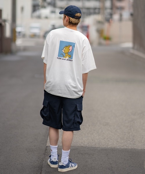 Tom&Jerry(トムアンドジェリー)の「【TOM&JERRY】プリント オーバーサイズ 半袖Tシャツ(Tシャツ/カットソー・メンズ・ライトグレー系/グレー系/グレー系1/ベージュ系1/ネイビー系/ホワイト系1/ホワイト系2/オレンジ系2/ブラック系2/ホワイト系/ブラウン/ホワイト/ブラック/グリーン系1・MEDIUM/LARGE/X-LARGE)」の20枚目の写真