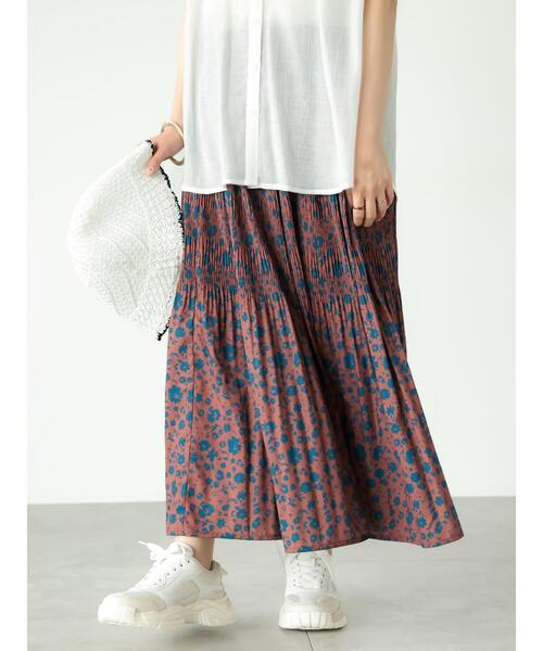 Lugnoncure（ルノンキュール）の「マジョリカプリーツ花柄スカート（スカート・レディース・ブラック/ブラウン/ネイビー・F）」の3枚目の写真