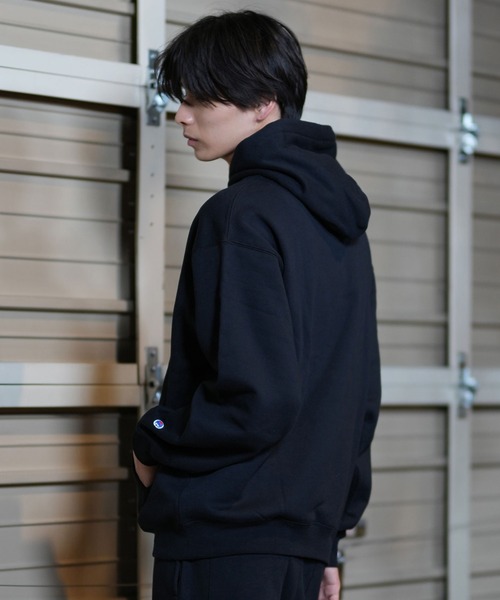 Champion（チャンピオン）の「CHAMPION/チャンピオン スウェットパーカー/プルオーバー ルーズシルエット 裏起毛 セットアップ対応 C3-A108（パーカー・メンズ・ヘザーグレー/ブラック/パープル/レッド・M/L/XL）」の7枚目の写真