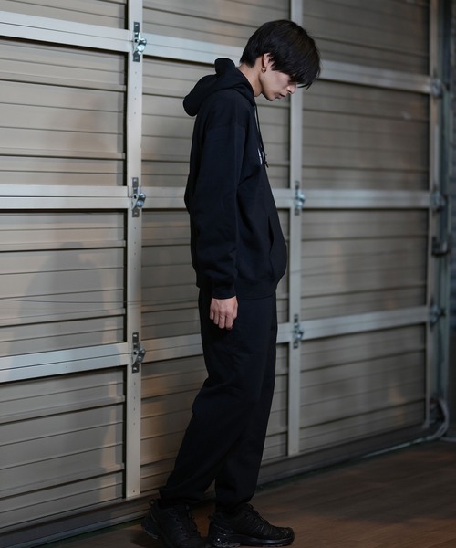 Champion（チャンピオン）の「CHAMPION/チャンピオン スウェットパーカー/プルオーバー ルーズシルエット 裏起毛 セットアップ対応 C3-A108（パーカー・メンズ・ヘザーグレー/ブラック/パープル/レッド・M/L/XL）」の9枚目の写真