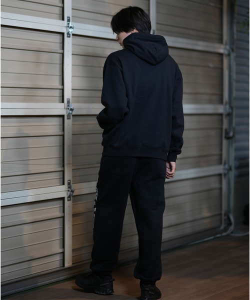 Champion（チャンピオン）の「CHAMPION/チャンピオン スウェットパーカー/プルオーバー ルーズシルエット 裏起毛 セットアップ対応 C3-A108（パーカー・メンズ・ヘザーグレー/ブラック/パープル/レッド・M/L/XL）」の10枚目の写真