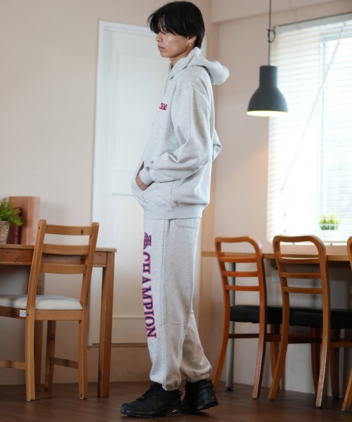 Champion（チャンピオン）の「CHAMPION/チャンピオン スウェットパーカー/プルオーバー ルーズシルエット 裏起毛 セットアップ対応 C3-A108（パーカー・メンズ・ヘザーグレー/ブラック/パープル/レッド・M/L/XL）」の15枚目の写真