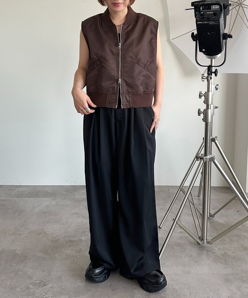 apres jour mignon(アプレジュールミニョン)の「MA1ベスト【ZOZOTOWN限定アイテム】(ベスト・レディース・ブラウン/ブラック/カーキ・フリー/X-LARGE)」の15枚目の写真