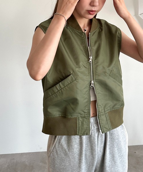 apres jour mignon(アプレジュールミニョン)の「MA1ベスト【ZOZOTOWN限定アイテム】(ベスト・レディース・ブラウン/ブラック/カーキ・フリー/X-LARGE)」の19枚目の写真