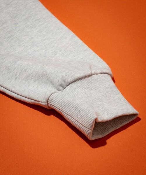 FREAK'S STORE（フリークスストア）の「Kurt Wu/カート ウー 別注 風船BOY CREW 刺繍 SWEAT/刺繍デザイン クルーネックスウェット（スウェット・メンズ・ブラウン/グレー/ホワイト/ブラック・X-LARGE/LARGE/MEDIUM）」の8枚目の写真