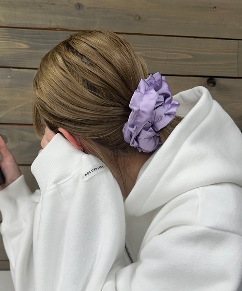 poiregnee（ポワニェ）の「［select］フリルサテンシュシュ（シュシュ・レディース・パープル/アイボリー/ブラック・FREE）」の16枚目の写真