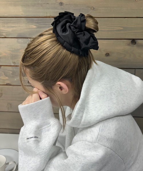 poiregnee（ポワニェ）の「［select］フリルサテンシュシュ（シュシュ・レディース・パープル/アイボリー/ブラック・FREE）」の18枚目の写真