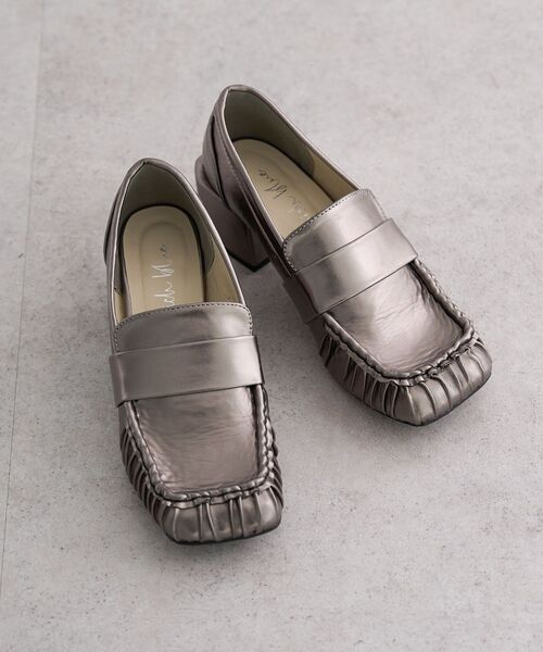 Green　Parks（グリーンパークス）の「・rich　blue　ヒールローファー（ローファー・レディース・シルバー/ブラック・LL/S/M/L）」の12枚目の写真