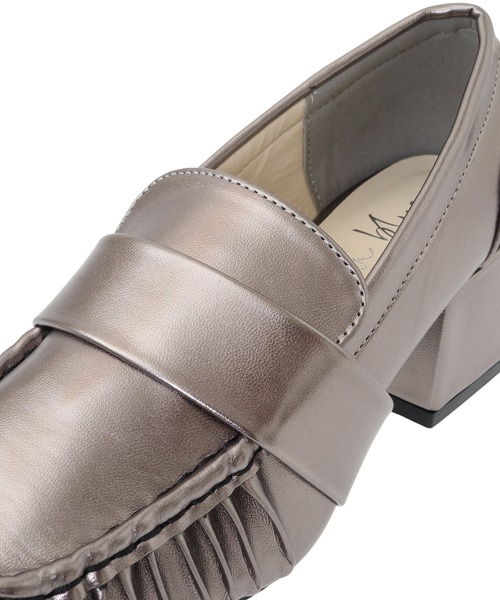 Green　Parks（グリーンパークス）の「・rich　blue　ヒールローファー（ローファー・レディース・シルバー/ブラック・LL/S/M/L）」の7枚目の写真