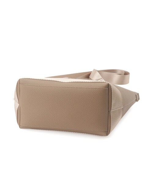 OPAQUE.CLIP（オペークドットクリップ）の「◆【2WAY】シュリンク合皮コンビミドルショルダーバッグ（ショルダーバッグ・レディース・ブラック/ベージュ/シルバー・00）」の8枚目の写真