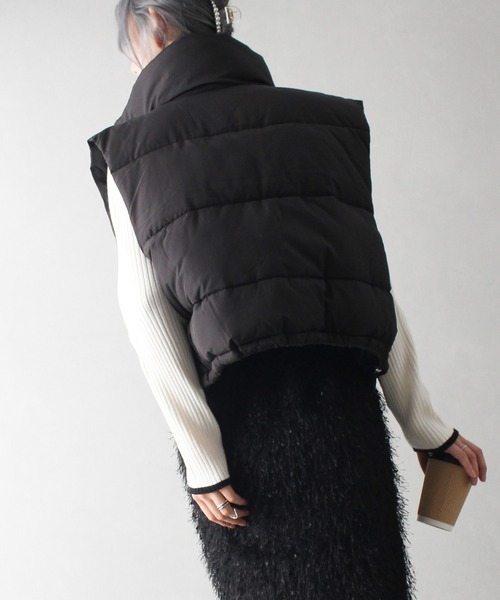 SpRay（スプレイ）の「中綿クロップドベスト（ダウンベスト・レディース・アイボリー/ブラック・FREE）」の22枚目の写真