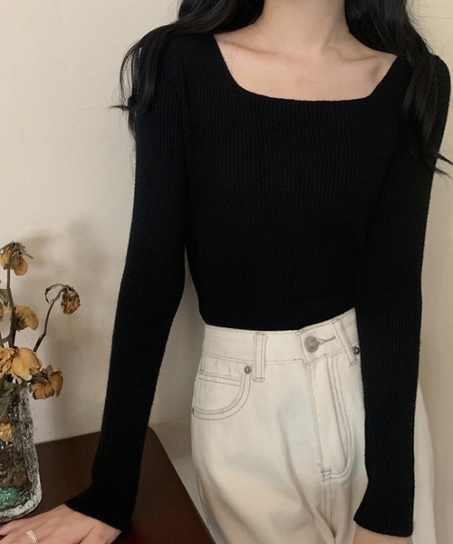 Miniministore(ミニミニストア)の「スクエアネック リブニットトップス 秋冬(ニット/セーター・レディース・ホワイト/ブラック/ネイビー/ブラウン/アイボリー/グレー・FREE)」の1枚目の写真
