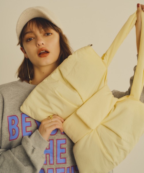 Unitage（ユニテージ）の「2wayリボンパテッドBAG（トートバッグ・レディース・アイボリー/チャコールグレー/レッド・FREE）」の2枚目の写真