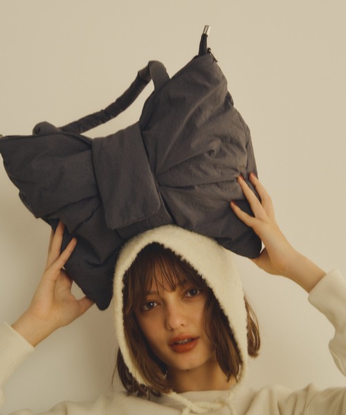 Unitage（ユニテージ）の「2wayリボンパテッドBAG（トートバッグ・レディース・アイボリー/チャコールグレー/レッド・FREE）」の6枚目の写真