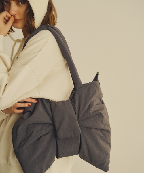 Unitage（ユニテージ）の「2wayリボンパテッドBAG（トートバッグ・レディース・アイボリー/チャコールグレー/レッド・FREE）」の9枚目の写真