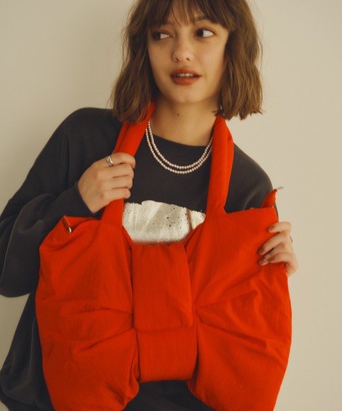 Unitage（ユニテージ）の「2wayリボンパテッドBAG（トートバッグ・レディース・アイボリー/チャコールグレー/レッド・FREE）」の11枚目の写真