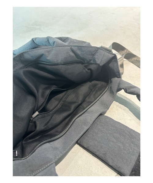 Unitage（ユニテージ）の「2wayリボンパテッドBAG（トートバッグ・レディース・アイボリー/チャコールグレー/レッド・FREE）」の16枚目の写真