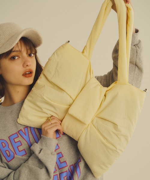 Unitage（ユニテージ）の「2wayリボンパテッドBAG（トートバッグ・レディース・アイボリー/チャコールグレー/レッド・FREE）」の17枚目の写真