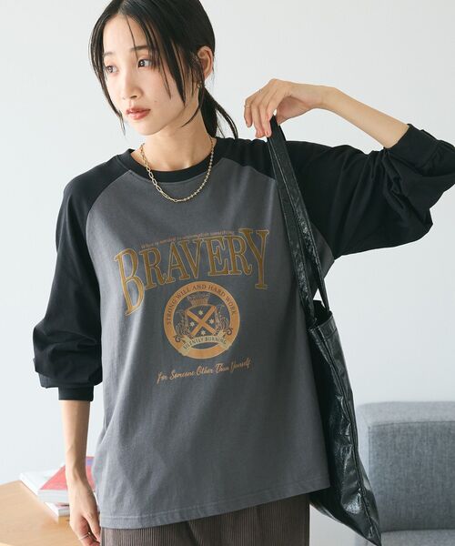 CRAFT STANDARD BOUTIQUE（クラフトスタンダードブティック）の「ラグランフロッキープリントTee（Tシャツ/カットソー・レディース・ブラウン/チャコールグレー/ブラック/ホワイト・FREE）」の3枚目の写真