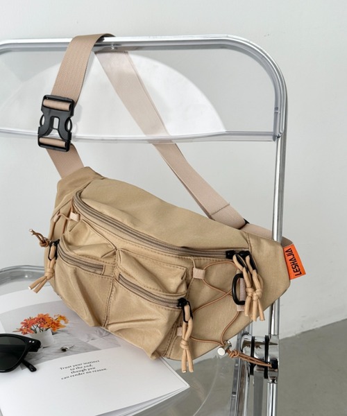 wears(ウェアーズ)の「ドロストポケットボディバッグ/ウエストバッグ(ショルダーバッグ・レディース・グレー/カーキ/ブラック/ベージュ・FREE)」の6枚目の写真