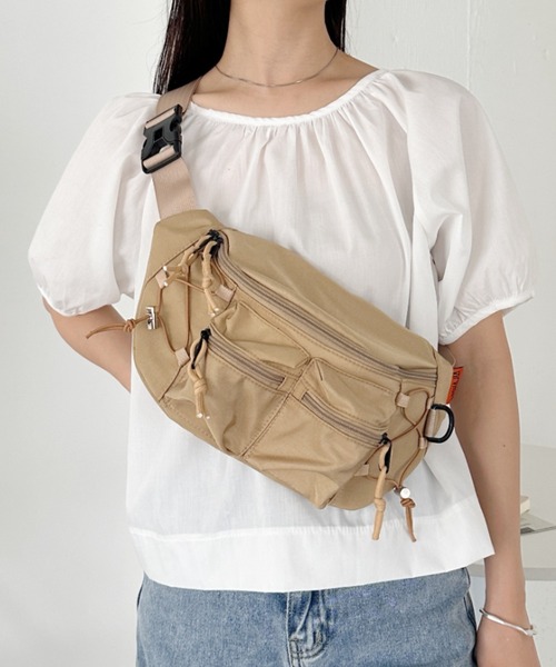 wears(ウェアーズ)の「ドロストポケットボディバッグ/ウエストバッグ(ショルダーバッグ・レディース・グレー/カーキ/ブラック/ベージュ・FREE)」の15枚目の写真