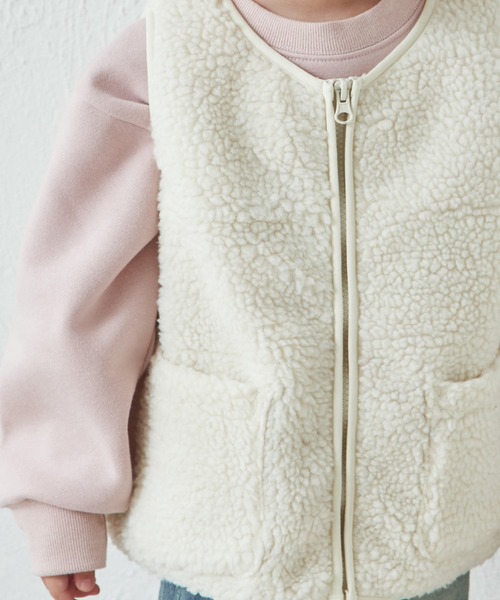 pairmanon（ペアマノン）の「ボア シンプルベスト（ベスト・キッズ・アイボリー/モカ/ブラック/ベージュ・90/100/110/120/130/140/150）」の6枚目の写真