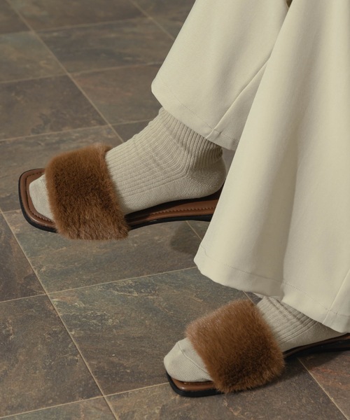 NEUNA（ヌナ）の「エコファーミュール（サンダル・レディース・ブラック/ブラウン/アイボリー・LARGE/MEDIUM/SMALL）」の5枚目の写真