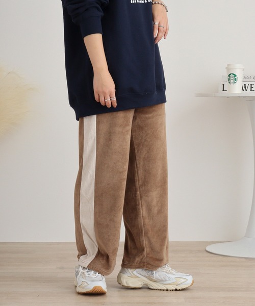 atONE(アットワン)の「TCカットベロアライン入りパンツ(その他パンツ・レディース・アイボリー/ブラック/ブラウン・L/M)」の15枚目の写真