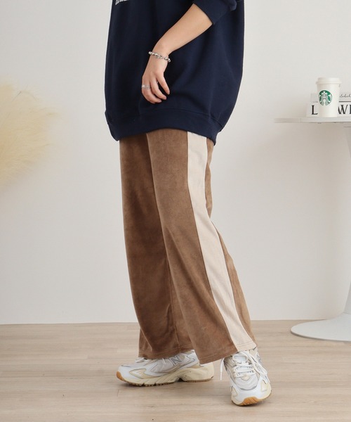 atONE(アットワン)の「TCカットベロアライン入りパンツ(その他パンツ・レディース・アイボリー/ブラック/ブラウン・L/M)」の13枚目の写真
