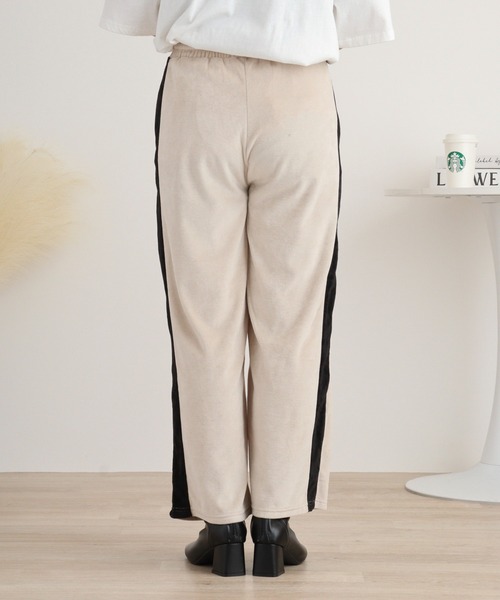 atONE(アットワン)の「TCカットベロアライン入りパンツ(その他パンツ・レディース・アイボリー/ブラック/ブラウン・L/M)」の19枚目の写真