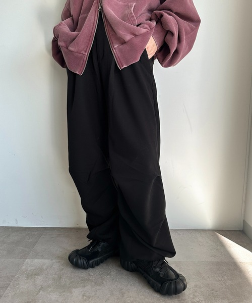 apres jour mignon(アプレジュールミニョン)の「パラシュートスラックス【ZOZOTOWN限定アイテム】(スラックス・レディース・ブラック系その他/ブラック/チャコールグレー・SMALL/MEDIUM/X-LARGE)」の2枚目の写真