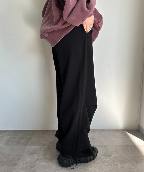 apres jour mignon(アプレジュールミニョン)の「パラシュートスラックス【ZOZOTOWN限定アイテム】(スラックス・レディース・ブラック系その他/ブラック/チャコールグレー・SMALL/MEDIUM/X-LARGE)」の8枚目の写真