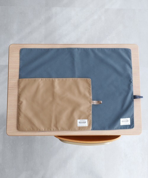 速乾 シワになりにくい 無地×総柄 リバーシブル ランチョンマット