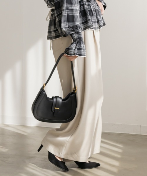 CLETTE(クレット)の「タックワイドパンツ(その他パンツ・レディース・ブラック/ライトベージュ/チャコールグレー・LL/3L/4L)」の9枚目の写真
