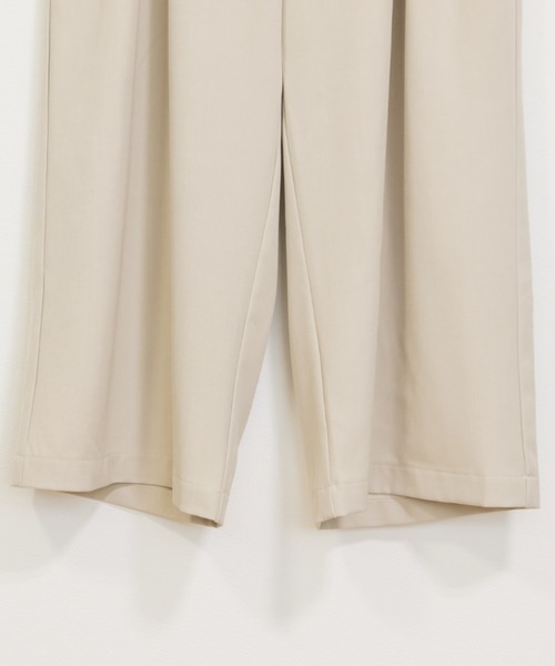 CLETTE(クレット)の「タックワイドパンツ(その他パンツ・レディース・ブラック/ライトベージュ/チャコールグレー・LL/3L/4L)」の20枚目の写真