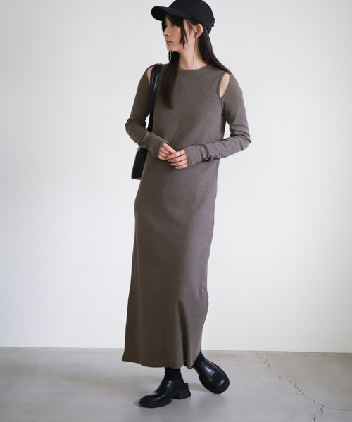 select MOCA（セレクトモカ）の「カットアウトリブワンピース（ワンピース・レディース・ブラック/モカ・LARGE/MEDIUM）」の6枚目の写真