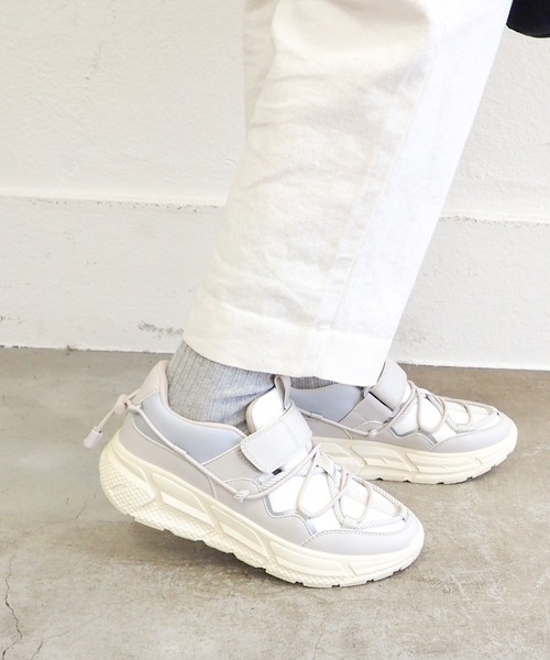 あしながおじさん（アシナガオジサン）の「軽量｜アウトドアスニーカー　5510031（スニーカー・レディース・マルチ/ブラック/ホワイト・L/M/S/LL）」の4枚目の写真