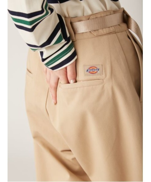 LILY BROWN（リリーブラウン）の「【Dickies×LILYBROWN】ベルテッドトチノハーフパンツ（その他パンツ・レディース・ピンク/ネイビー/ベージュ・1/0）」の21枚目の写真
