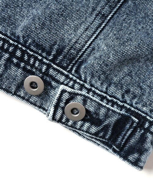 BREEZE（ブリーズ）の「【ジュニア対応】ケミカルデニムジャケット（デニムジャケット・キッズ・サックスブルー・90/100/110/130/140/120）」の9枚目の写真