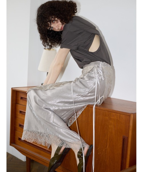 AIC.（エーアイシー）の「【再入荷】バックレイヤードフィットTシャツ（Tシャツ/カットソー・レディース・オフホワイト/チャコールグレー/ブラック・FREE）」の7枚目の写真