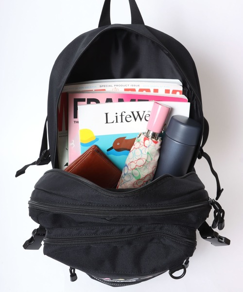 CONVERSE（コンバース）の「CONVERSE（コンバース）スニーカーロゴプリントバックパック/スクールリュックサック メンズ レディース ユニセックス（バックパック/リュック・レディース・ベージュ/ピンク/ブラック系その他/ブラック・FREE）」の19枚目の写真