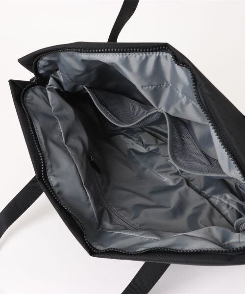 THE NORTH FACE(ザノースフェイス)の「【THE NORTH FACE/ザ ノースフェイス】PYRENEES TOTE(トートバッグ・メンズ・ブラック・FREE)」の4枚目の写真