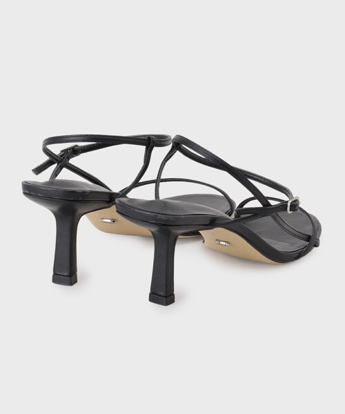 UNTITLED（アンタイトル）の「【 TONY BIANCO 】CAPRICE（カプリス）ストラップパンプス（サンダル・レディース・シルバー/ブラック・50）」の7枚目の写真