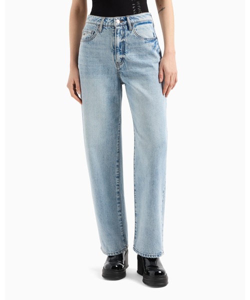 ARMANI EXCHANGE（アルマーニエクスチェンジ）の「【A|X アルマーニ エクスチェンジ】ライトブルーウォッシュ　デニムパンツ_J38 RELAXED（デニムパンツ・レディース・インディゴブルー・24inch/25inch/26inch/27inch/28inch/29inch）」の6枚目の写真