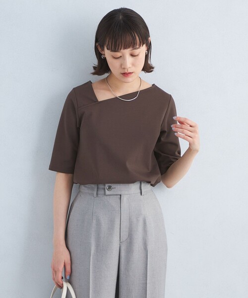 green label relaxing（グリーンレーベルリラクシング）の「アシンメトリーネック ポンチ 5分袖 プルオーバー カットソー（Tシャツ/カットソー・レディース・ブラック/オフホワイト/ダークブラウン/その他1・FREE）」の3枚目の写真